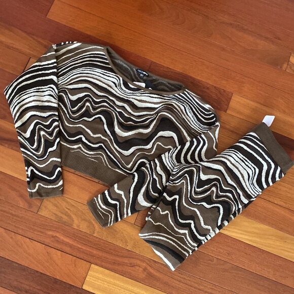 Sweater Outfit Sweater and sweater Leggings size Medium Romper - Picture 2 of 9